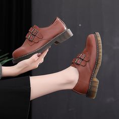 More Shoes,Please click: https://www.etsy.com/shop/mosshe FEATURES: 【Color】: the pictures show two colors: Brown,Black 【Material】: *Upper material: top grain cow leather.a great enjoyment of quality, softness, durability and nature *Sole material: default sole is made of TPR-----Soft,skid resistance and wear resistant 【About Size】: *Height of the Heel: defult height is 3cm heel. True size, please choose the size that you most usually wear. *If you do not know which size you need to choose, pleas Vintage Brown Leather Flat Heel Shoes, Vintage Brown Flat Leather Shoes, Vintage Leather Shoes With Flat Heel For Fall, Retro Brown Round Toe Loafers, Retro Brown Loafers With Round Toe, Vintage Brown Round Toe Loafers, Vintage Brown Loafers With Round Toe, Brown Vintage Closed Toe Loafers, Vintage Brown Closed Toe Loafers