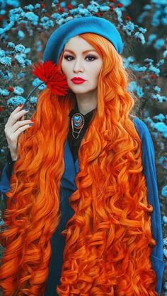 Big Curls For Long Hair, Curly Ginger Hair, Curly Ginger, Red Hair Model, Easy Professional Hairstyles, Blue And Pink Hair, Red Curls, Curls For Long Hair