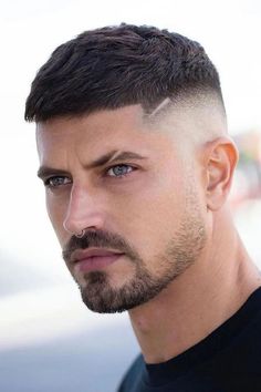 Very Short Hair Men, Types Of Fade Haircut, Crew Cut Haircut, Men Fade Haircut Short, Best Fade Haircuts, Mens Haircuts Short Hair, Crop Haircut, Mens Hairstyles Thick Hair