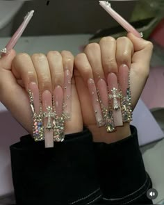 Bling Acrylic Nails Long, Nail Tech Aesthetic, Special Occasion Nails, Historical Tattoos, Xxl Nails, Xl Nails, Acrylic Nails Long, Fye Nails, Junk Nails