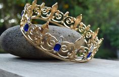 Gold And Blue Crown, Boys Crown, Tulle Hair Bows, Male Crown, King's Crown, Prince Clothes, Crown Aesthetic, Prince Crown, Descendants 3