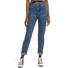 Features: Bdg Retro Fit Mom Jeans Sizes 28 & 29 Available New With Tags Dark Wash High Waist Mom Machine Wash Five Pocket Button And Zip Closure 100% Cotton Size: Womens 28 Measurements Across Waist 28" 13.5 In / 34 Cm Across Waist 29" 14.5 In / 37 Cm Inseam 28 Waist 30 In / 76 Cm Inseam 29 Waist 29 In / 74 Cm Condition: New With Tags Trendy Mom Fit Denim Jeans, Trendy Blue Mom Fit Bottoms, Blue Mom Fit Jeans For Fall, Mom Fit Denim Jeans For Streetwear, Trendy Mom Fit Denim Blue Jeans, Blue Mom Fit Jeans For Everyday, Dark Wash Full-length Jeans With Elastic Waistband, Dark Wash Pre-washed Cotton Jeans, Bdg Jeans