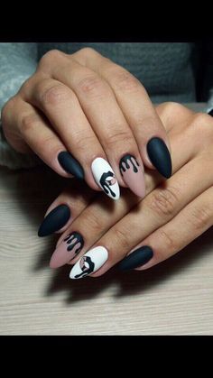 Nail Picking, Holloween Nails, Punk Nails, Fancy Nails Designs, Nails Design With Rhinestones, Glass Nails, Trendy Nail Design, Nails Desing, Bridal Nails