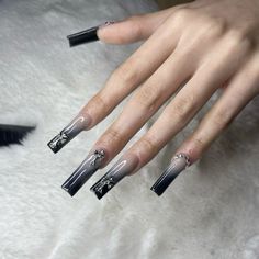 Black Nail Inspo 2024, Y2k Black Nails, Black Xmas Nails, Black Y2k Nails, Y2k Nails Black, Black Sparkly Nails, Luv Nails, Hard Nails