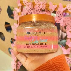 Best Body Scrub, Preppy Things, Sephora Skin Care, Shower Skin Care, Perfect Skin Care Routine, Sugar Body Scrub, Sugar Body, Pretty Skin Care, Skin Care Items