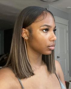 Short Balayage Hair Black Women, Back To College Hairstyles Black, Chocolate Brown Highlights Black Women, Bob With Brown Highlights, 2024 Predictions, Dyed Hairstyles, Dyeing Hair, Pressed Natural Hair, Silk Press Natural Hair