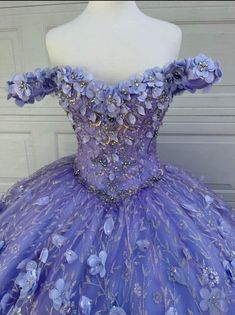 Periwinkle Quinceanera Dress, Rapunzel Quince, Lavender Quince, Xv Dresses, Purple Quince, Quinceanera Planning, Quinceñera Dresses