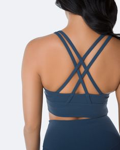 More than just a sports bra! It’s an eye-catcher no matter where you go. Strappy back and classy round neckline elongates your silhouette and adds a touch of chic to your look. Dance Leggings, Lilac Grey, High Intensity Workout, Blue Tank Top, Short Leggings, Pair Of Pants, Sports Bra Sizing, Bike Shorts, Workout Wear