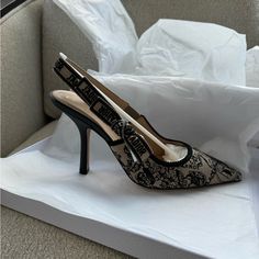 Beige And Black Cotton Embroidered With Plan De Paris Motif Size: 39 Brand New Never Worn. Absolutely Perfect Condition. Shoes Didn’t Fit & Missed The Return Window. Comes In Original Box With Dior Dust Bag. J’adior Shoes, Dior Sling Back Heels, Designer Black Closed Toe Slingback Pumps, Designer Black Slingback Pumps With Closed Toe, Designer Slingback Pumps For Spring, Dior Slingback, Christian Dior Jadore, Dior Pumps, Dior Shoes Heels