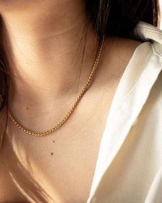 Gold Chain Necklace Womens, Women Gold Chain, Dainty Diamond Necklace, Long Pearl Necklaces, Chain For Women, Woven Chain, Gold Fashion Necklace, Gold Jewelry Simple