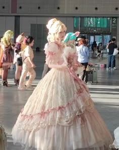 🍑: @FourCatsLolita..."#lolita Cute Victorian Dresses, Roccoco Dress, Princess Day Dress, Pretty Dresses Long, Pure Outfits, Dress Princess Aesthetic, Doll Aesthetic Outfits, Old Ball Gowns, Hoop Skirt Dress