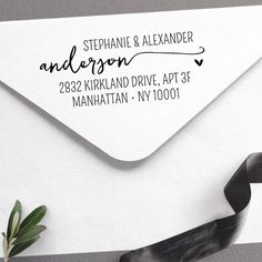 an envelope with a rubber stamp that says, stephanie & alexanne anderson and kripland drive, at 3 / 8 manhattan n yy 1001