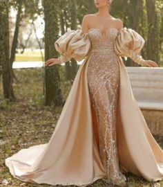 The dress was made with a good farbic.  Free shippping Long Sleeve Prom Dress Mermaid, Gold Prom Dresses Long, Party Gowns Evening, Dream Building, Exquisite Dresses, Gold Prom Dresses, Journal Books, Mermaid Evening Gown, فستان سهرة