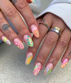 Nails Idea Summer, Simple Summer Nail Designs, Coachella Nails, Minimalist Nail, Milky Nails, Retro Nails, Fall 2024 Fashion, Broken Nails