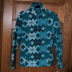 Nwt Size 8 Half Zip Sweater, Blue Snowflakes, Half Zip Sweaters, Snow Jacket, Zip Sweater, Half Zip, Sweaters For Women, Jackets For Women, Jackets & Coats