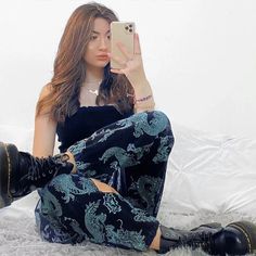 Rayón and cotton fashion pants / short / sizes are true Euphoria Themed Outfits, Egirl Pants, Aesthetic Bottoms, Womens Black Slacks, Pants Aesthetic, Bratz Y2k, Hip Hop Trousers, Pants Ideas, Thrift Flips