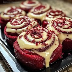 Red Velvet Cinnamon Rolls With Cream Cheese Frosting, Different Flavors Of Cinnamon Rolls, Red Velvet Cinnamon Rolls Recipe Easy, Red Velvet Cinammon Roll, Valentines Pastries Ideas, Chili And Cinnamon Rolls, Different Flavor Cinnamon Rolls, Valentines Cinnamon Rolls, Cinnamon Rolls Flavors