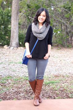 Chilling at the Park Thick Scarf, Street Style Blog, Gray Jeans, Cold Outfits, Fall Clothing, Fall Wear, Fall Clothes, Hello Fall, Grey Jeans