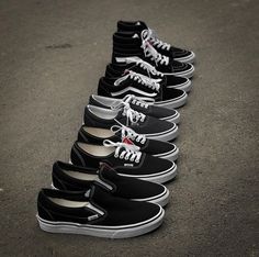 Vans Shoes Aesthetic, Vans Sk8 Hi Outfit, Vans Shoes Outfit, Vans Platform Sneakers, Vans Outfit Men, Outfit Vans, Vans Shoes Fashion, Shoes Aesthetic, Vans Outfit