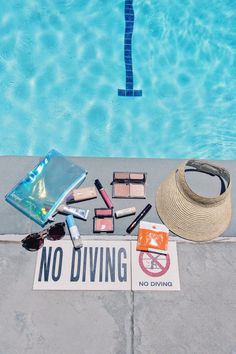 Here are my go-to beauty products that keep my face looking fresh in the Texas heat! From pool-proof mascara to summery lipgloss, we've got you covered! College Outfits Plus Size, Tan Towels, It Cosmetics Cc Cream, Beauty Therapy Room, Fall College Outfits, College Outfits Summer, Beauty Routine Tips, Beauty Therapy, Highlighter Palette