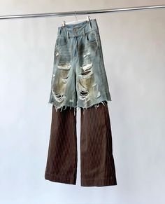 moshi denim Ripped Loose Jeans, High Waisted Loose Pants, Y2k Street Fashion, Denim Diy Clothes, Buy My Clothes, Apparel Design Inspiration, Reworked Denim, Denim Decor, Pants Y2k