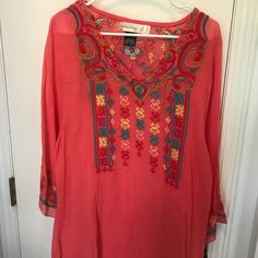 All Items In My Closet Are Worn With Care From A Smoke Free And Pet Free Home. If You Have Any Additional Questions Please Leave A Comment Below. Thanks For Shopping My Closet! Embroidered Tunic, Colour Schemes, Tunic Tops, Shop My, Womens Tops, Red, Women Shopping, Color