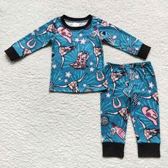 Western cow cactus green long sleeve boys kids pajamas Boutique Western, Fall Pajamas, Cow Outfits, Pajama Outfit, Western Clothes, Star Boots, Overall Outfit, Pajama Outfits