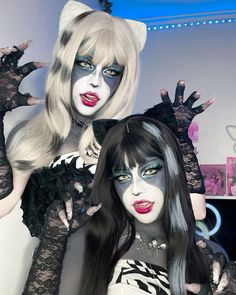 #HalloweenCostumeDuo #SpookySquadGoals #DynamicDuoCostumes #HalloweenTwinning #PartnerCostumeIdeas #HalloweenCoupleGoals #BestFriendCostumes #HalloweenTandem #DoubleTroubleCostumes #HalloweenBFFs Meowlody And Purrsephone Costume, Monster High Twins, Purrsephone Monster High, Monster High Duo, Monster High Meowlody, Meowlody And Purrsephone, Monster High Outfits, Monster High Halloween Costumes, Monster High Makeup