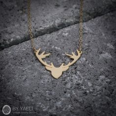 Deer necklace – This modern deer head necklace is the ultimate everyday accessory to show off your love of animals while staying in style. Simple and unique perfect as Christmas gift or just as everyday necklace. ★ Comes in our signature box, ready for gift giving. ★ Available in Gold [gold filled chain & gold ... Deer Head Necklace, Deer Antler Necklace, Deer Antlers Necklace, Geometric Owl, Deer Jewelry, Deer Necklace, Giraffe Necklace, German Shepherd Gifts, Gold Deer