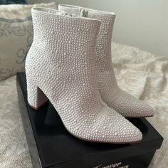 New, Never Worn! Perfect For Fall Brides Autumn Bride, White Pearl, Pearl White, Bootie Boots, Ankle Boots, Color White, Size 7, Women Shoes, Boots