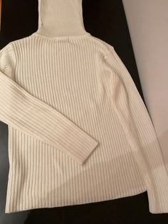 Y2K vintage minimalist cream white roll neck sweater jumper / rib knit size S very good condition Neck Cream, Roll Neck Sweater, Pullover Sweater Women, Roll Neck, Winter Sweaters, Jumper Sweater, Cream White, White Sweaters, Winter White