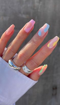 Nails And Rings, 90s Nails, Square Nail, Spring Acrylic Nails, Short Square Nails, Summer Acrylic Nails