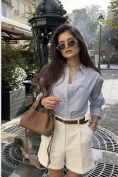 Old Money Women Summer, Italy Study Abroad Outfits, Timeless Elegance Style, European Outfits, Money Girl, Winter Capsule, Elegant Outfits