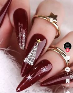 Stilleto Christmas Nails Long, Christmas Tree Nails Designs, Extra Christmas Nails, Christmas Nails 2023, Holiday Nails Winter, December Nails, Christmas Nails Easy