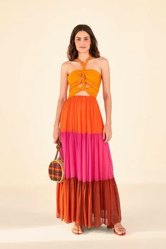 Shop the Warm Color Blocking Maxi Dress at FARM Rio. Get free shipping on orders above $50 + free returns. 15% off 1st purchase w/ FARM15. Click here! Colorful Maxi Dress, Color Block Maxi Dress, Outfits Spring, Midi Maxi Dress, Nail Arts, Farm Rio, Flowy Skirt, Tier Skirt