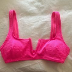 Brand New With Tags, I Have The Bottoms But Ive Worn Them So I Wont Be Selling. I Paid Almost $40 For This Top After Tax But I Will Take $20-25 Swimsuit Inspo, Aerie Swim, Sock Outfits, School Clothes, Swim Suits, Cute Bikinis, Summer Essentials, School Outfits, Summer Wardrobe