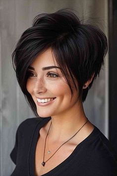 Long Pixie Haircut Edgy Short Haircuts, Icon Inspiration, Longer Pixie Haircut, Short Hair Trends, Long Pixie, Pixie Haircuts, Short Hair Haircuts, Short Hair Styles Pixie, Fashion Icon