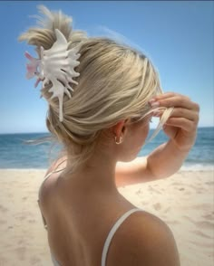 Avrey Ovard, Beach Girl Aesthetic, Fashion Outfits Dresses, Ocean Girl, Coastal Granddaughter, Island Girl