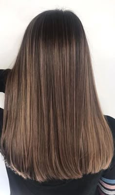 36. Brown Hair Natural & Healthy Look Looking for the trendiest hair color ideas to wear in 2022. There are so many different shades... Brown Hair Natural, Balayage Straight Hair, Healthy Look, Brown Hair With Blonde Highlights, Light Hair Color