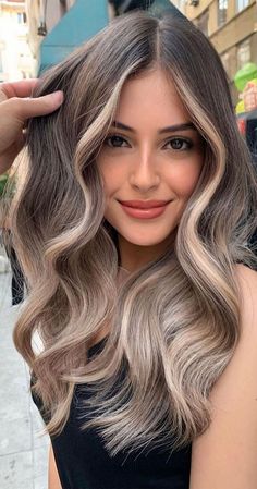 Balayage Brunette To Blonde, Brown Hair With Blonde Balayage, Balayage Long Hair, Tan Skin Blonde Hair, Brown Hair Balayage, Balayage Hair Blonde, Light Hair Color