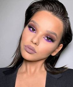 Extreme Make-up, Editorial Make-up, Beauty Make-up, Purple Eyeshadow