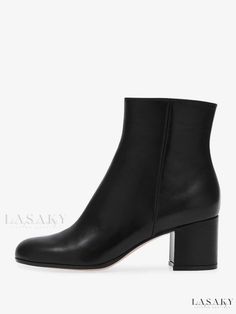 Lasaky - Stylish Suede Ankle Boots with Round Toe and Chunky Heels Round Toe Ankle Boots, Traditional Chic, Studded Ankle Boots, Pu Boots, Platform High Heel Shoes, Casual Heels, Platform High Heels, Martin Boots, Suede Ankle Boots