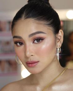 Nadine Lustre Makeup, Filipina Makeup, Graduation Look Makeup, Fresh Makeup Look, Hijab Makeup, Graduation Makeup, Nadine Lustre, Fresh Makeup, Dewy Makeup