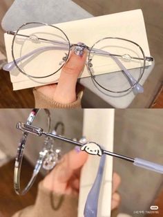 Clear Glasses Frames Women, Cute Glasses Frames, Glasses Frames Trendy, Classy Glasses, Fancy Glasses, Clear Glasses Frames, Glasses Trends, Fashion Eye Glasses, Cute Glasses