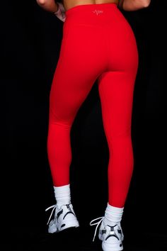 Vital Apparel Resilient Pocket Legging will leave you speechless with our newly designed fabric that has a brushed buttery soft feel on the inside and a sleek smooth finish on the outside! The material is woven with the highest quality polyester and lycra spandex making it light weight, form fitting, and ultra durable! We used a minimal amount of seams to keep the pocket leggings looking as sleek and modern as possible! Size Guide : We're true to size! Please go with the size you normally wear i Apparel Logo, Waist Workout, Clothing Logo, Pocket Leggings, Squat Proof, Red Fire, Second Skin, Size Guide, Full Length