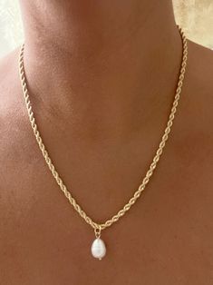 Pearl Necklace Gold, Necklace Rope, Thick Rope, Gold Pearl Necklace, Freshwater Pearl Necklace, Necklace Pearl, Rope Necklace, Chain Necklaces, Freshwater Pearl Necklaces