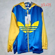 25x29 Adidas Ib2052 Luis Avia Roma Zip Up Jacket Size Small . New With Tags Never Worn Minimal Signs Of Wear. Send All Questions Of Sales Final Send All Questions Before Buying. Sold As Is All Sales Final. Guaranteed Authentic Or Your Money Back. Adidas Yellow Outerwear For Streetwear, Adidas Yellow Long Sleeve Outerwear, Adidas Shirt, Oversized Jacket, Blue Adidas, Zip Up Jacket, Adidas Men, Blue Yellow, Zip Ups