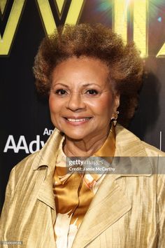 Leslie Uggams attends the broadway opening night of "The Wiz" at... Fotografía de noticias - Getty Images Marquee Theater, Leslie Uggams, Opening Night, The Wiz, Broadway