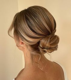 Lovely Chignon Updo Hairstyle Soft Bridal Bun, Messy Bun Formal Hair, Oficial Hairstyles, Bridesmaid Hair Low Bun, Low Bun Short Hair, Hairstyle Wedding Bridesmaid, Updo Bridesmaid Hair, Low Bun Wedding Hair, Bridesmaid Hair Inspo