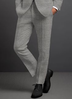 The Solbiati BW Houndstooth Linen Suit is the epitome of style and sophistication, designed to make you stand out at any event or work affair. Crafted from the finest linen and adorned with a distinctive black and white houndstooth pattern, this suit guarantees not only a stylish edge but also a comfortable fit and timeless elegance. Perfect for those who appreciate the finer details and demand the best in their wardrobe, this suit ensures you'll always look your best and enjoy the compliments that come with it.     About Solbiati Pericle Collection :  A blend of artisan craftsmanship and the finest linen, designed for those who cherish classic elegance with a modern twist. Our collection offers unparalleled comfort and impeccable style. With the freedom to explore vibrant textures and col Italian Suit, Linen Suits, Tweed Suits, Linen Suit, White Houndstooth, Houndstooth Pattern, Fine Linen, Look Your Best, Double Breasted Suit